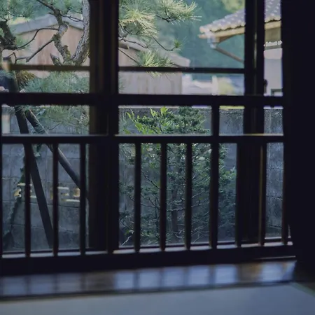 旅館依山盡イサンジン Maniwa Exterior photo